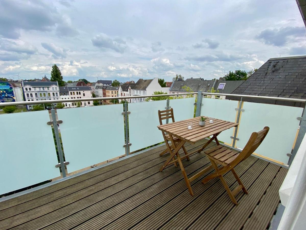 Woelkchen - Wohnung Mit Balkon, Holzdielen & Tv Bremerhaven Eksteriør bilde